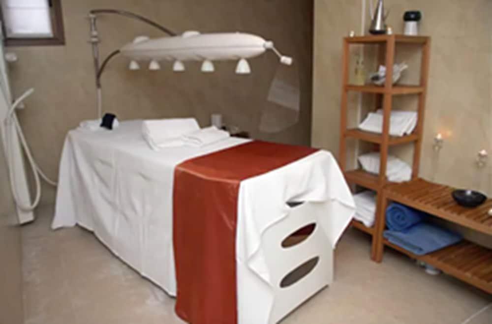 Candido Hotel 4*
