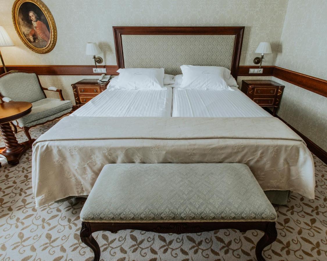 Cándido Hotel Segóvia